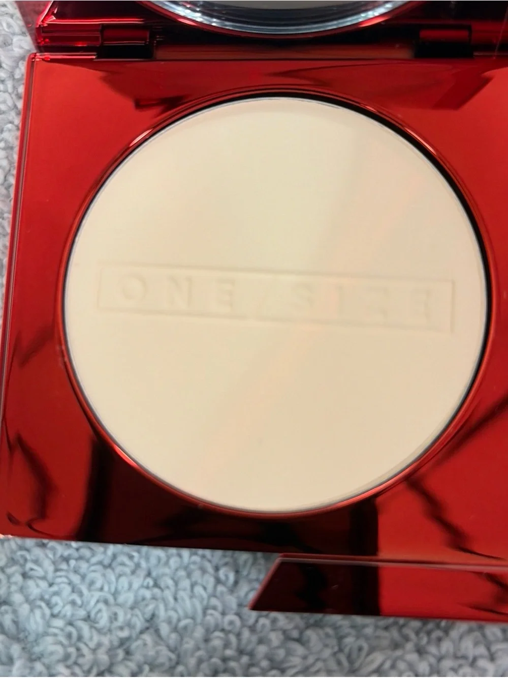 ONE/SIZE compact pressed
